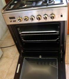 Elba Gas Electric Range Stove Top with Oven photo