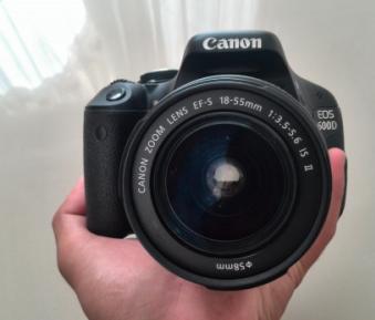 Canon EOS 600d 18-55mm Lens photo