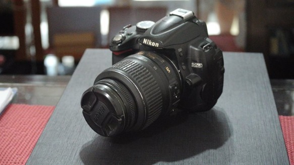 Nikon DSLR D5000 w/ 18-55mm Lens photo